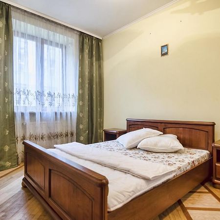 Apartment Hnatuka Center Lviv Exterior photo